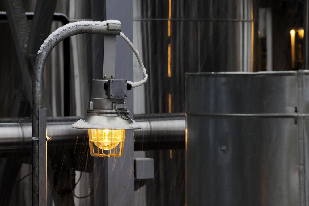 หลักการจำแนกพื้นที่อันตรายและแนวทางเลือกโคมไฟกันระเบิด